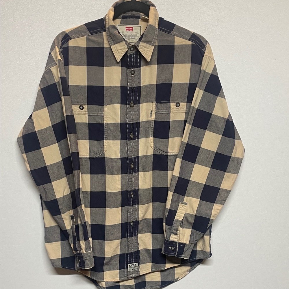 Levi's Men's Navy‎ and Beige Plaid Button Up Shirt long sleeve size M